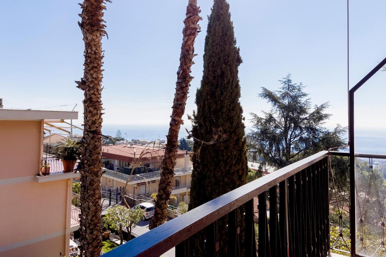 Lemon Tree Apartment - Garden, Sea View, Wifi San Remo Extérieur photo