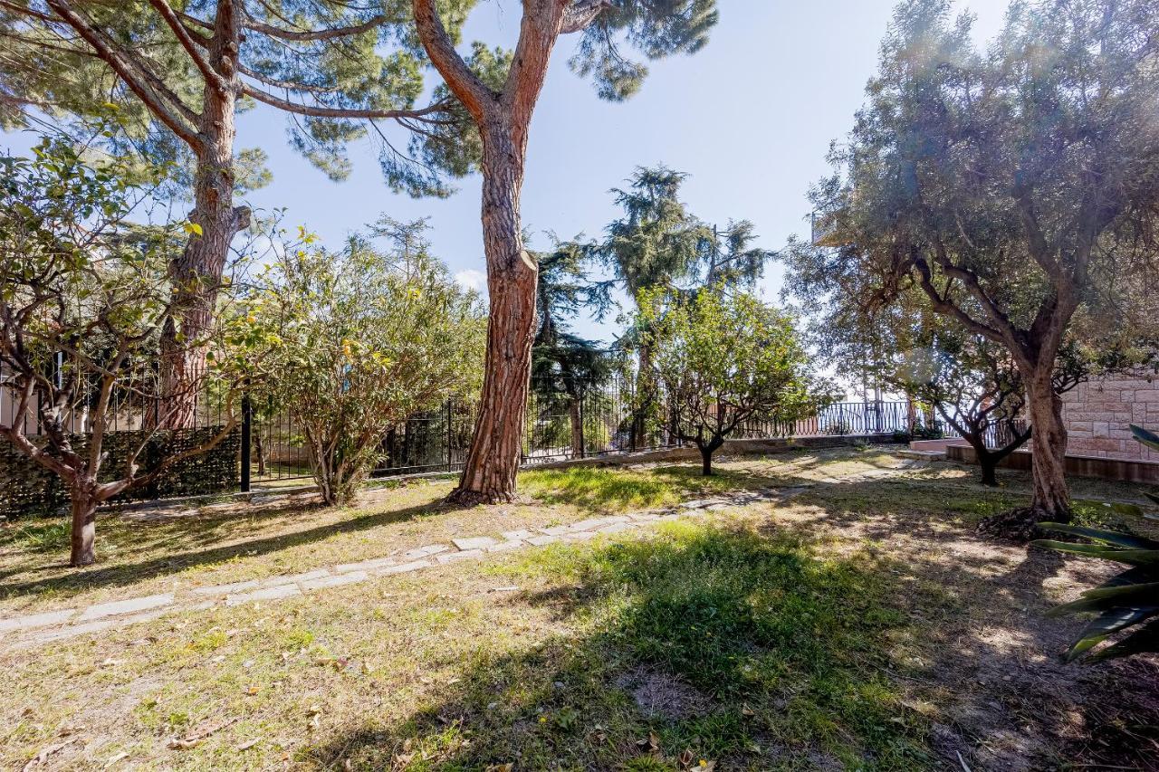 Lemon Tree Apartment - Garden, Sea View, Wifi San Remo Extérieur photo